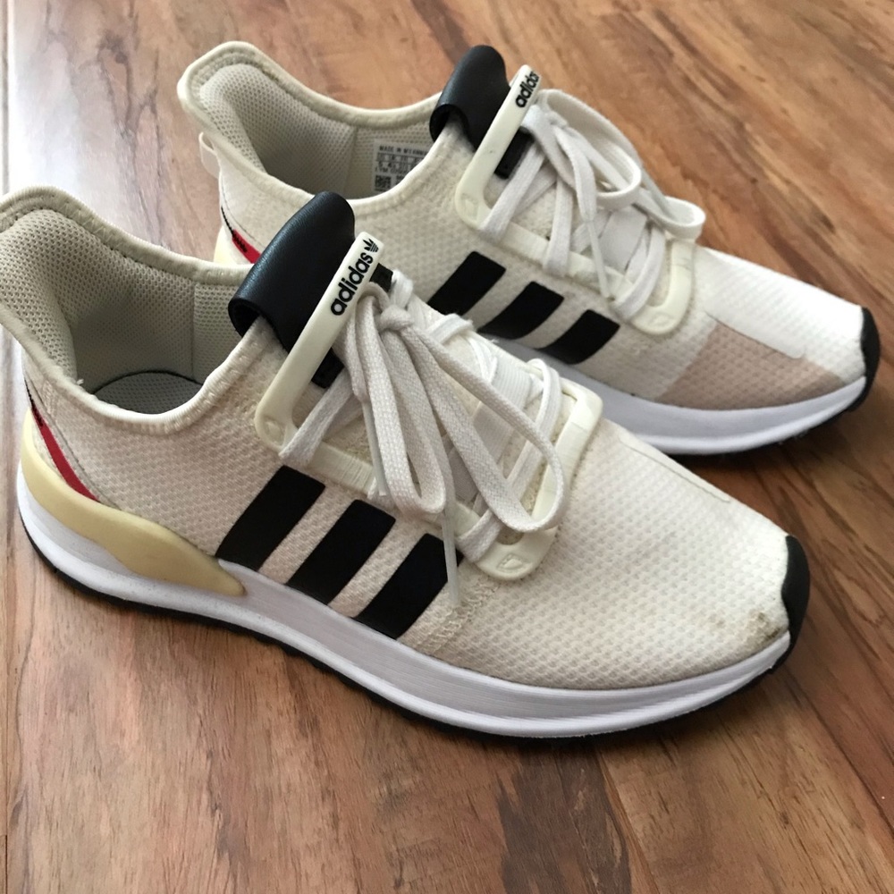 Adidas Women’s 6.5